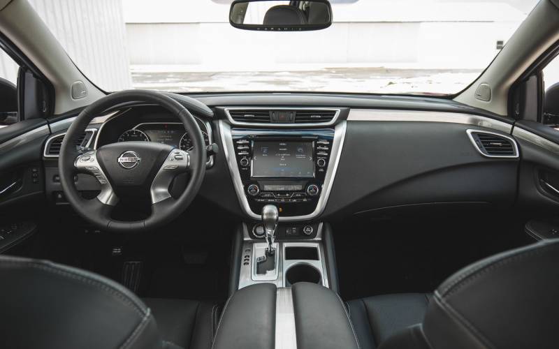 Comparison Jeep Grand Cherokee SRT 2018 vs Nissan Murano Platinum